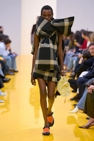Look 47
